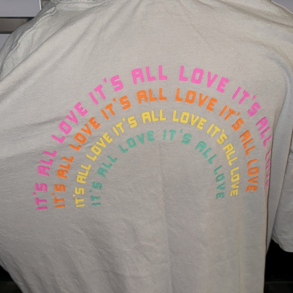 Victoria’s Secret pink one size tee “ it’s all love” “ choose kindness” - Picture 3 of 6